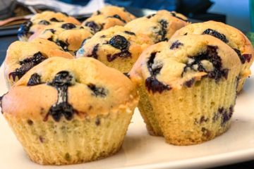 LOW CARB BLUEBERRY MUFFINS