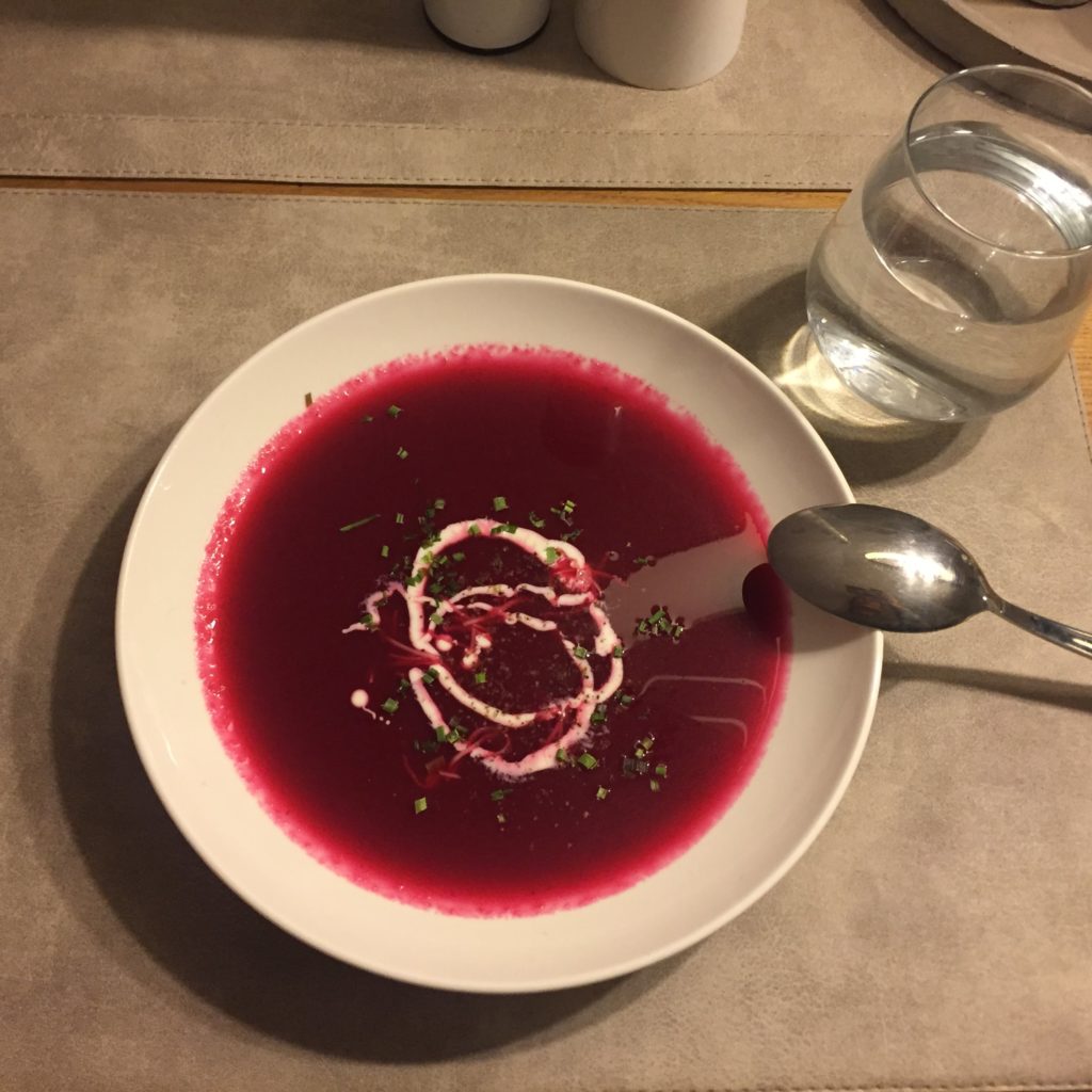 Wärmende Rote Rübe Suppe für die kalte Jahreszeit - fitness.at